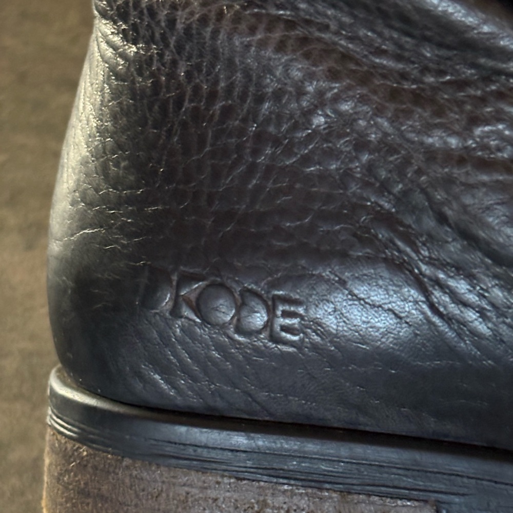 Dkode Black Leather Knee-High Boots - Picture 6 of 13